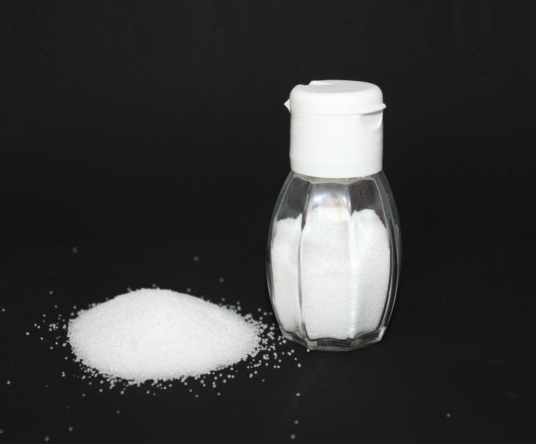 Công thức hóa học của muối như thế nào? 

